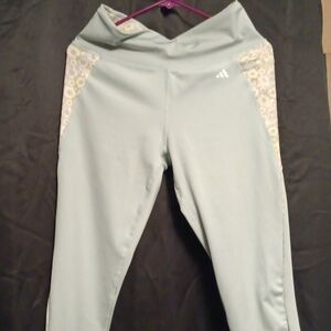 Adidas capri leggings
